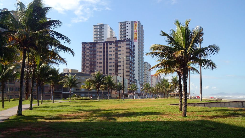 Vila Caiçara, Praia Grande - SP, Brazil by Valmirez Rosario Cor…