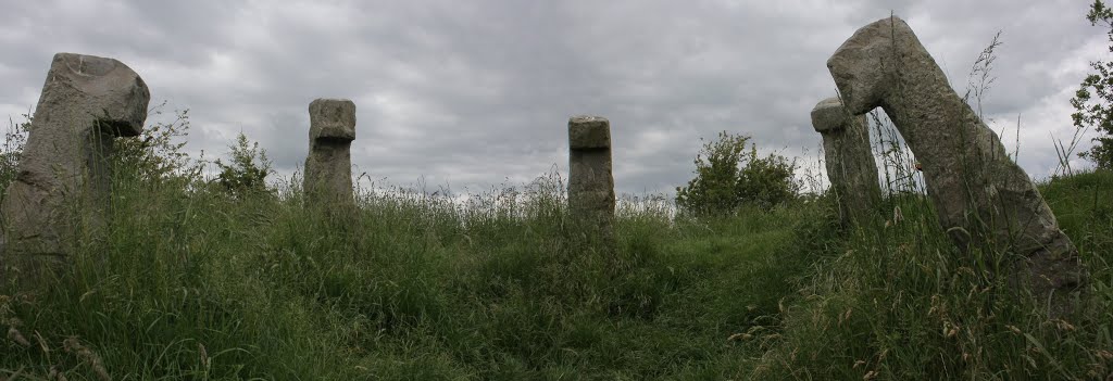 *Sailly-en-Ostrevent: Cromlech dit Les-Sept-Bonnettes by Hans Briaire