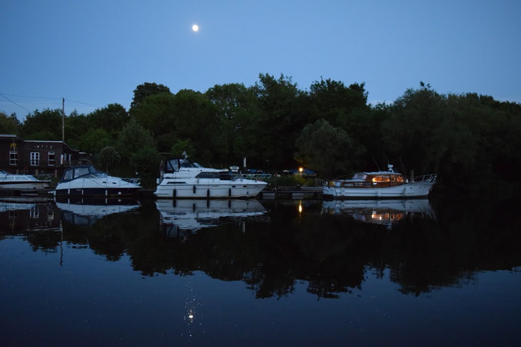 Moon rising over the Thames at Sunbury on Thames by Fiona Killick