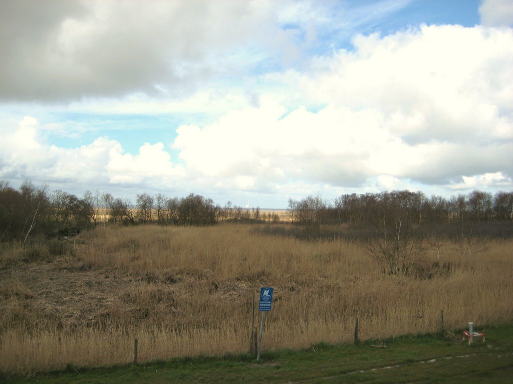 Sehestedt - Blick auf das "Schwimmende Moor" vom Rundwanderweg April 2008 by Robert-68