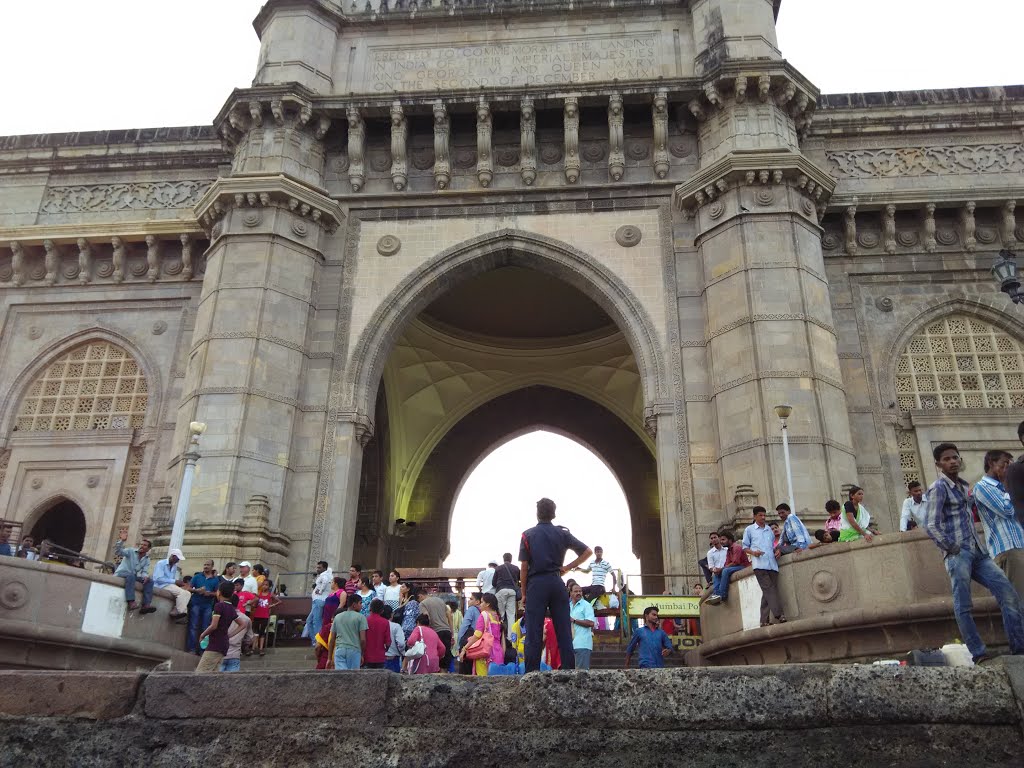 Apollo Bandar, Colaba, Mumbai, Maharashtra, India by Udaykumar PR