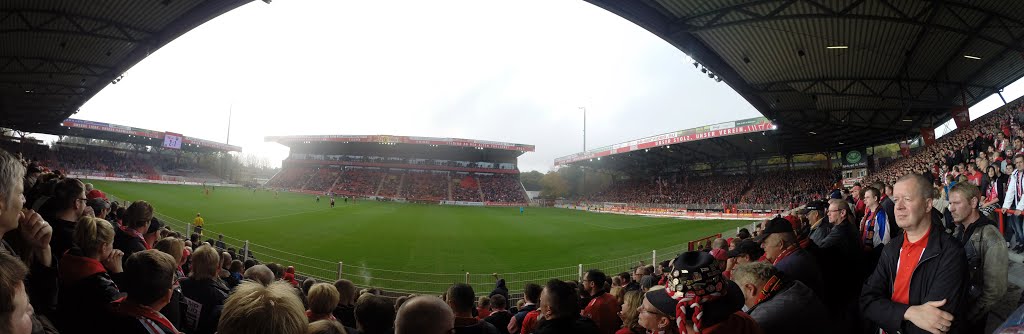 Alte Försterei - 1 FC Union Berlin vs. SV Sandhausen 3-1 - 18.10.2014 by bentogrogg