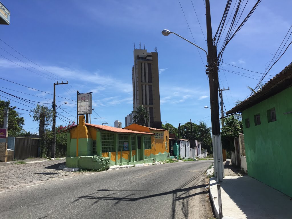 Espetinho Casa Amarela no encontro das Ruas: Vereador Manoel Sátiro co a Luis Estevam. Vila de Ponta negra, Natal - RN, Brasil by Dedé de Zé Luca