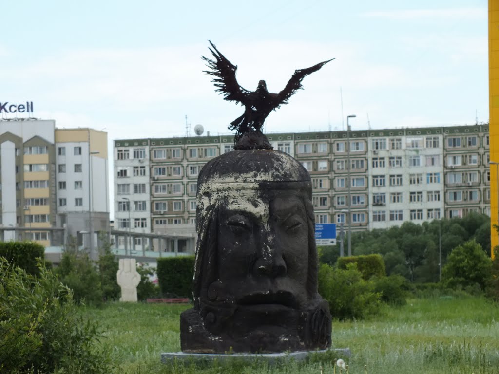 A statute in the Presidential Centre of Culture of Kazakhstan by Tohid Alizadeh