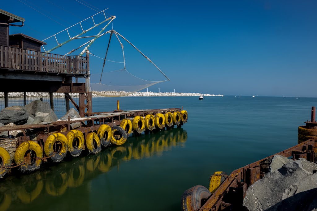 Fiumicino porticciolo by Antonio Zoccoli