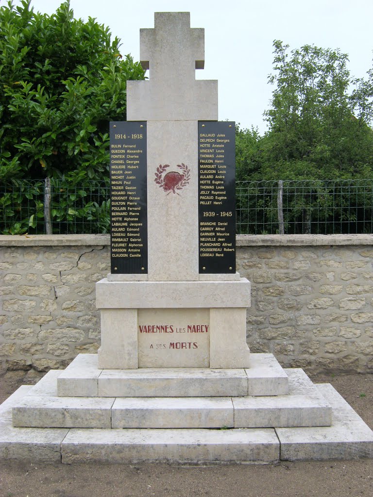 58-Varennes lès Narcy monument aux morts rénové by JF Jefrpy