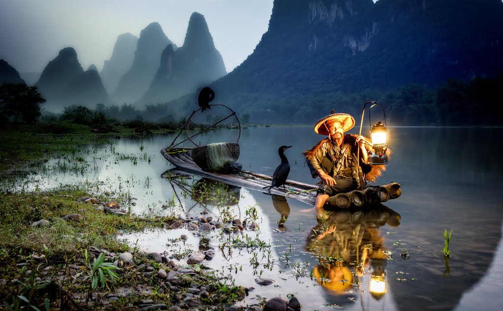 Guilin, Li River by Bernd C. Schmid