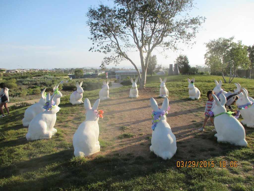 Bunnyhenge, Newport Beach Civic Center, Newport Beach, CA, USA by larry-a-taylor@att.n…