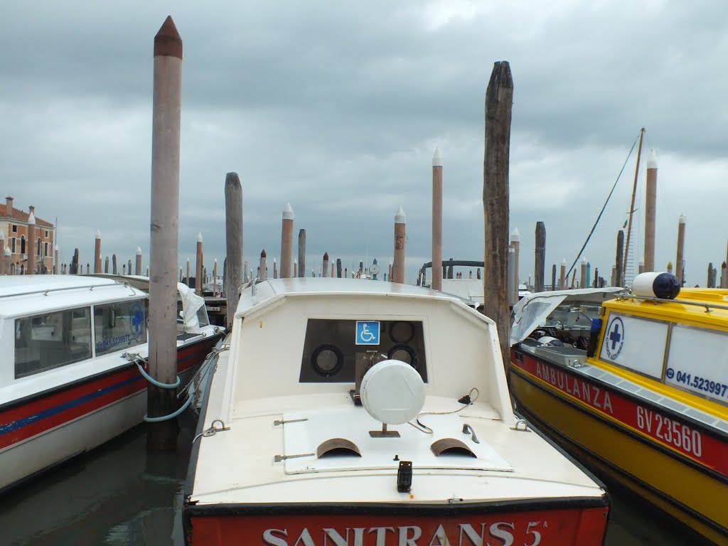 Sacca della Misericordia, Venice, Italy by AnandLeo