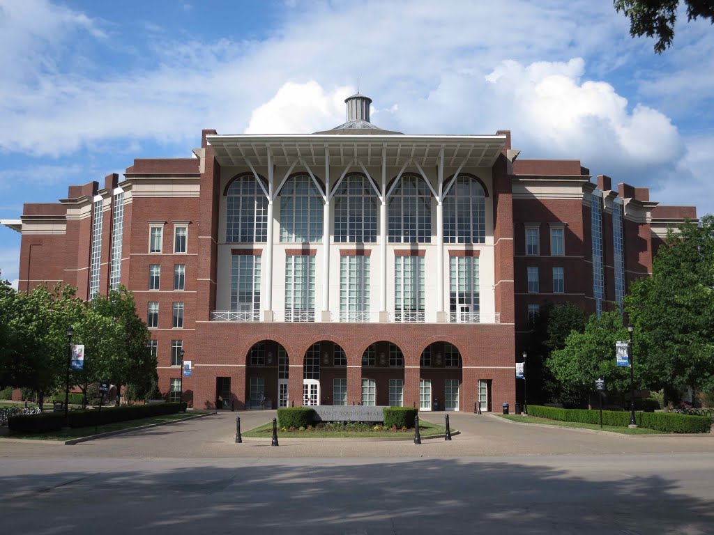 University of Kentucky W.T. Young Library, GLCT by Robert Maihofer II