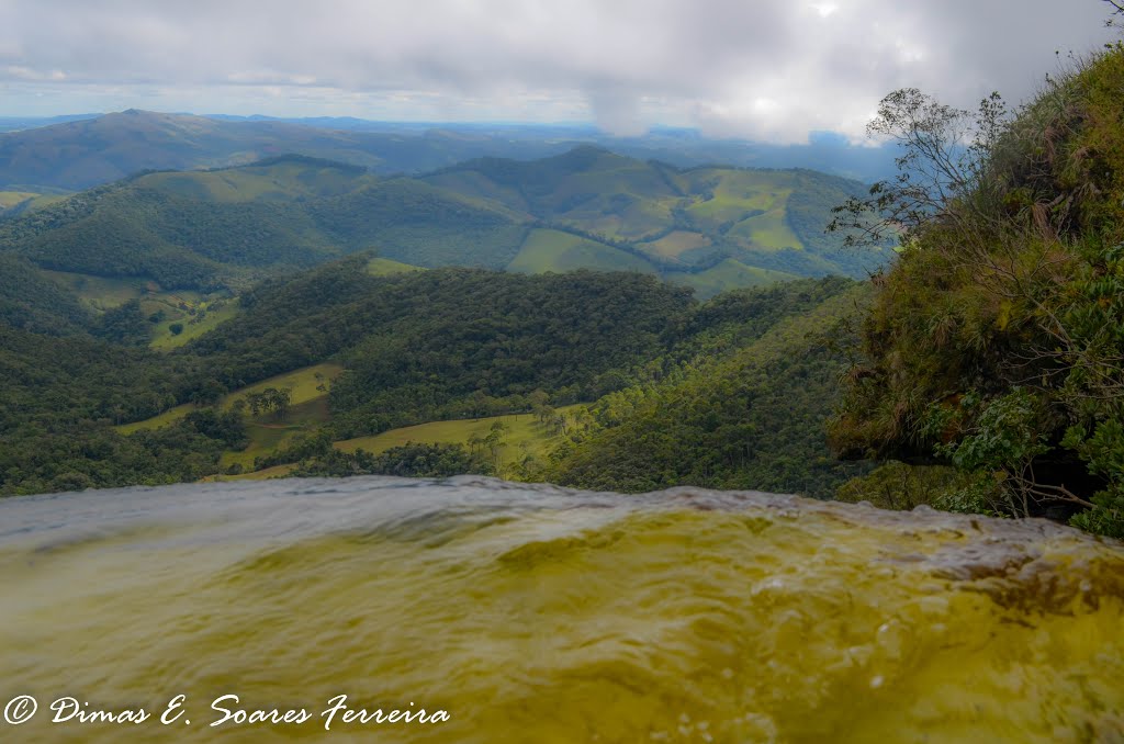 Janela do Céu (Serra de Ibitipoca) by Dimas S Ferreira