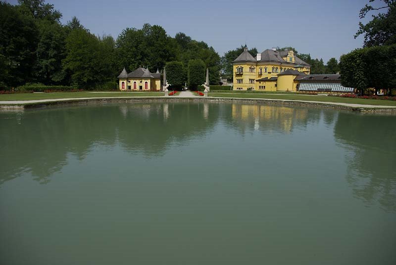 Schloss Hellbrunn by erwin oberhuber