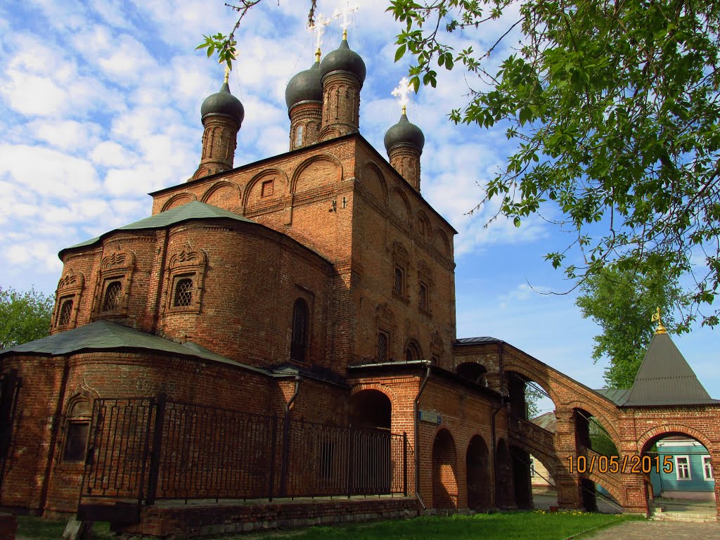 Krutitsy Compound. Cathedral of the Assumption by Anuar T