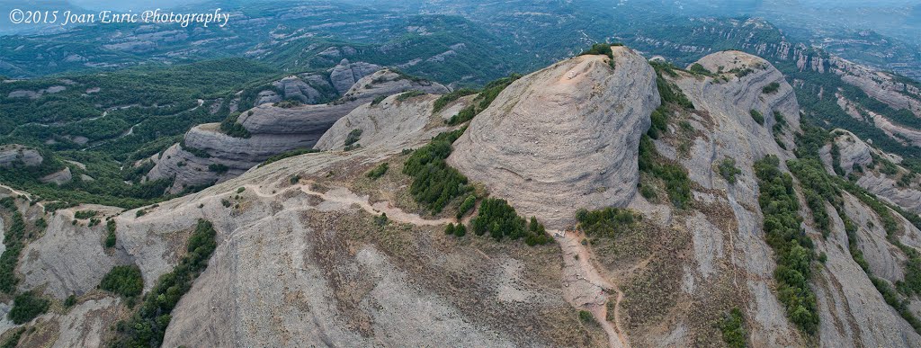 Montcau by Joan Enric