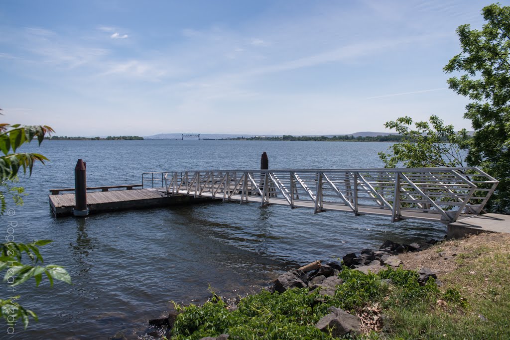 Sacajawea State Park by Rob Kennedy