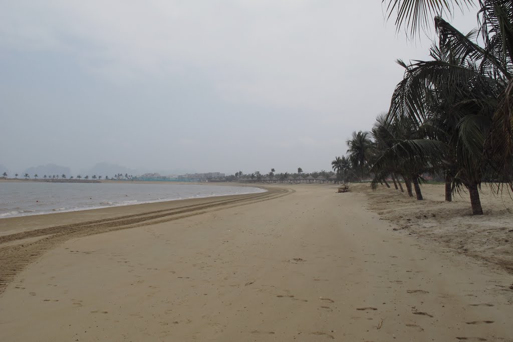 Tuần Châu, tp. Hạ Long, Quảng Ninh, Vietnam by Steven H. Chen