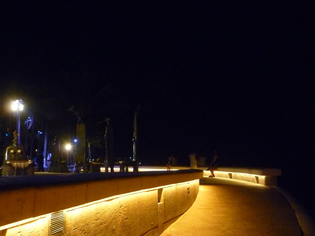 Breakwater (normally called The Malecon) in Puerto Vallarta. * Detalle del las luces del malecon de Vallarta. by Jose Antonio Zarazua…