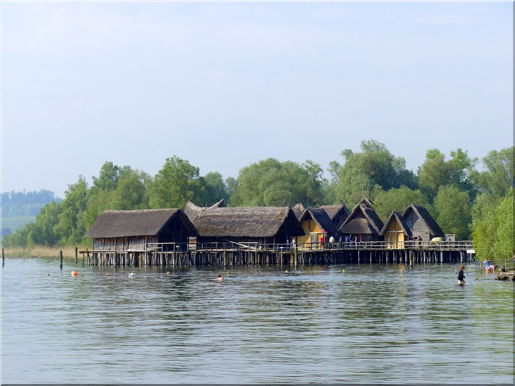 Blick auf das Pfahlbaumuseum Unteruhldingen - Reconstructed Stilt Houses, Lake Constance by Anne Wiese