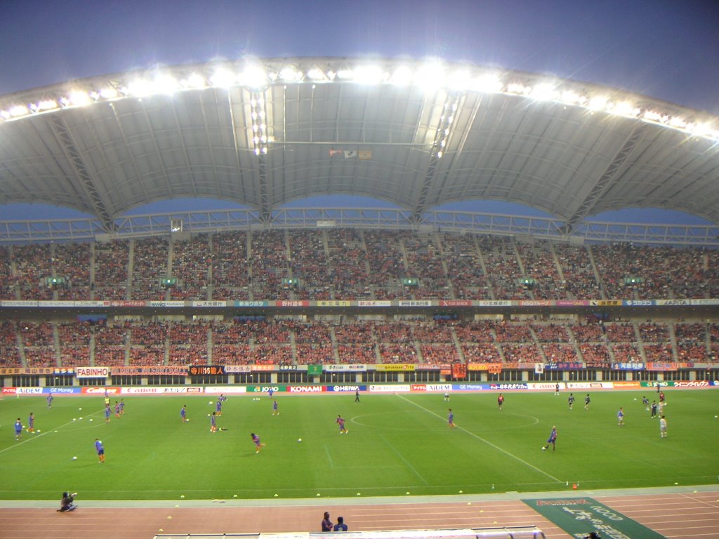 Niigata Stadium (Big Swan) by niagara_fall