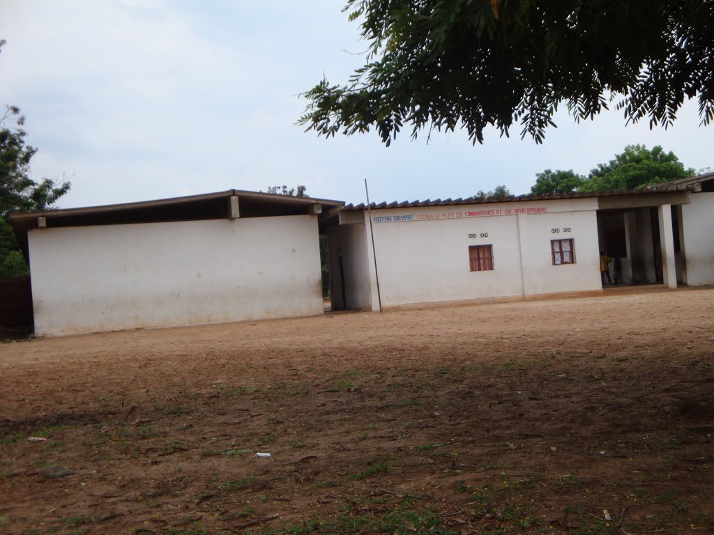 Ecole primaire de Ninga by Olympe Niragira