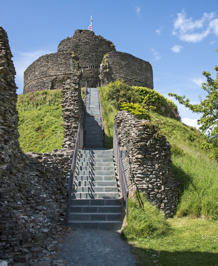 Launceston Castle by DrNickLeB