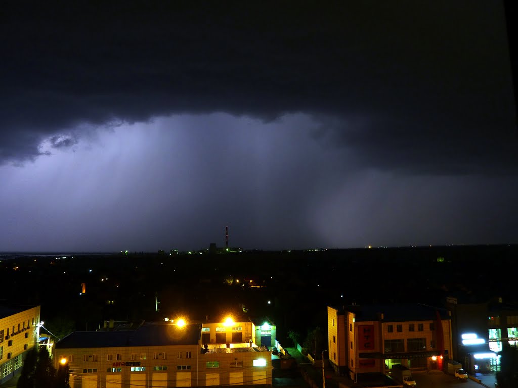 Rostov-on-Don. Stormy skies / Ростов-на-Дону. Гроза by Sergey Kreps