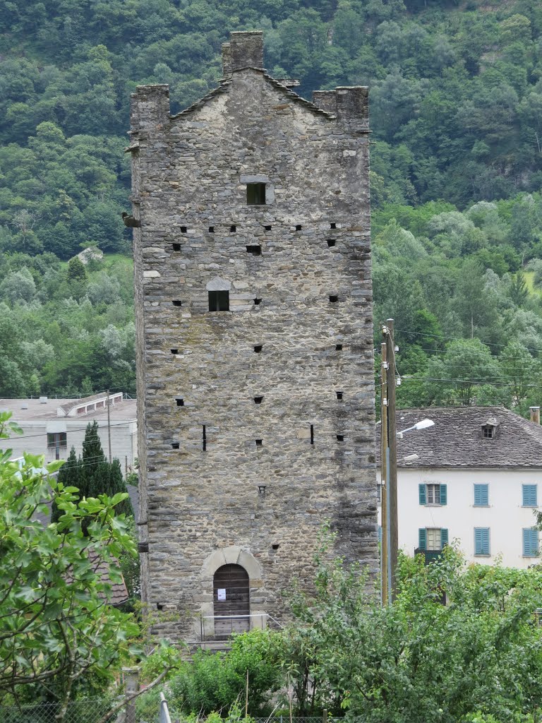 Torre Fiorenzana, first time referenced in 1286, registered as Von Sax family's property in 1314, sold to private in the 16th century by Aspen 31