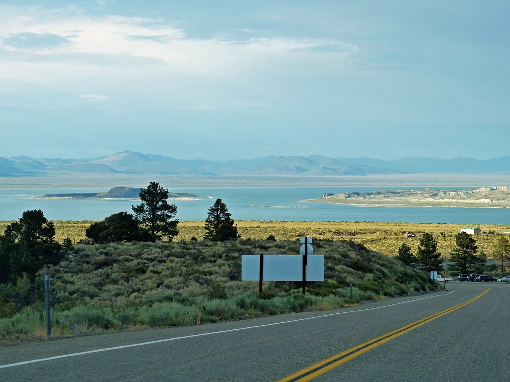 Mono Lake & Paoha & Negit Island by sunmaya