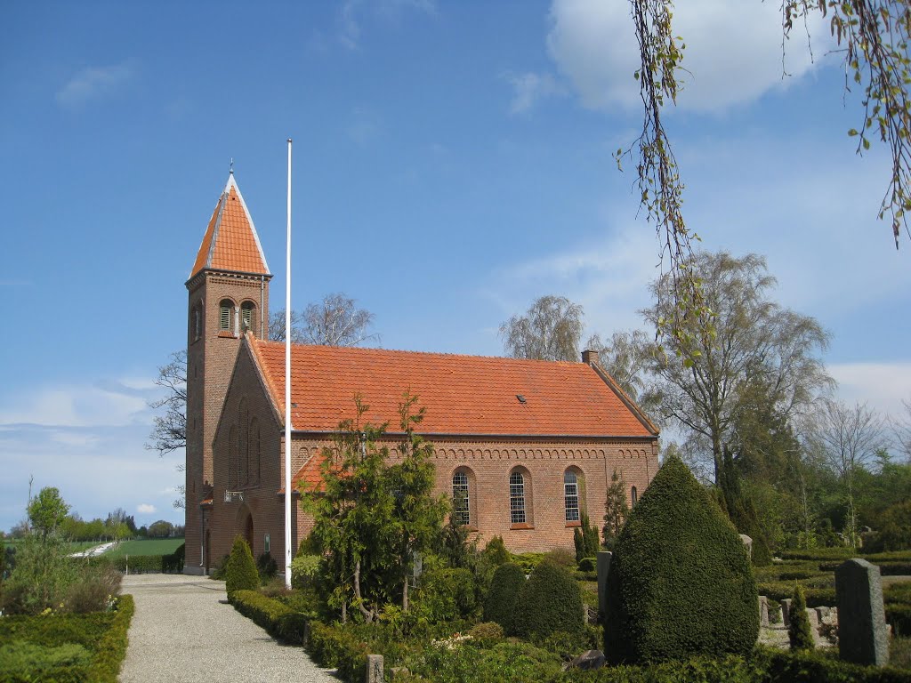 Nøbbet kirke på Lolland by Ejlif Pedersen