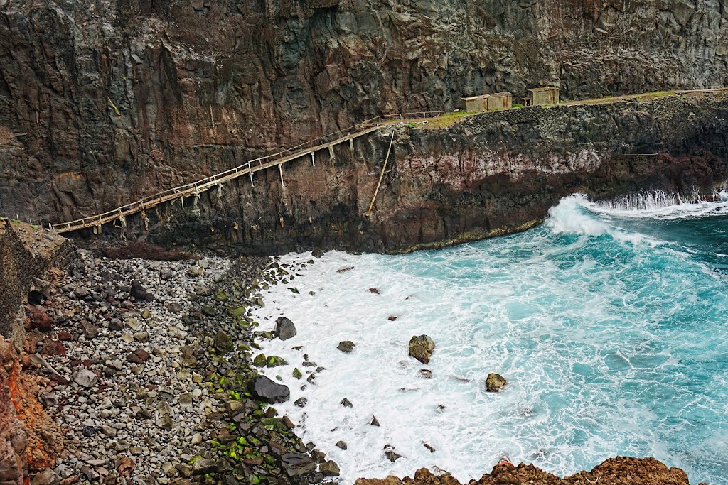 Madeira - eine abenteuerliche Brücke by R Sch (cammino)