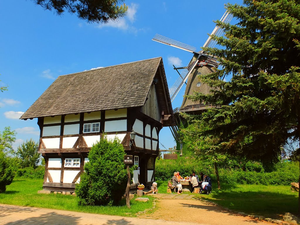 Germany_Lower Saxony_Gifhorn_Skansen_International Windmill Museum_timber-framed barn/storehouse and dutch octagonal windmill with revolving cap and platform_Galerieholländer "Sanssouci"_DSCF5557 by George Charleston