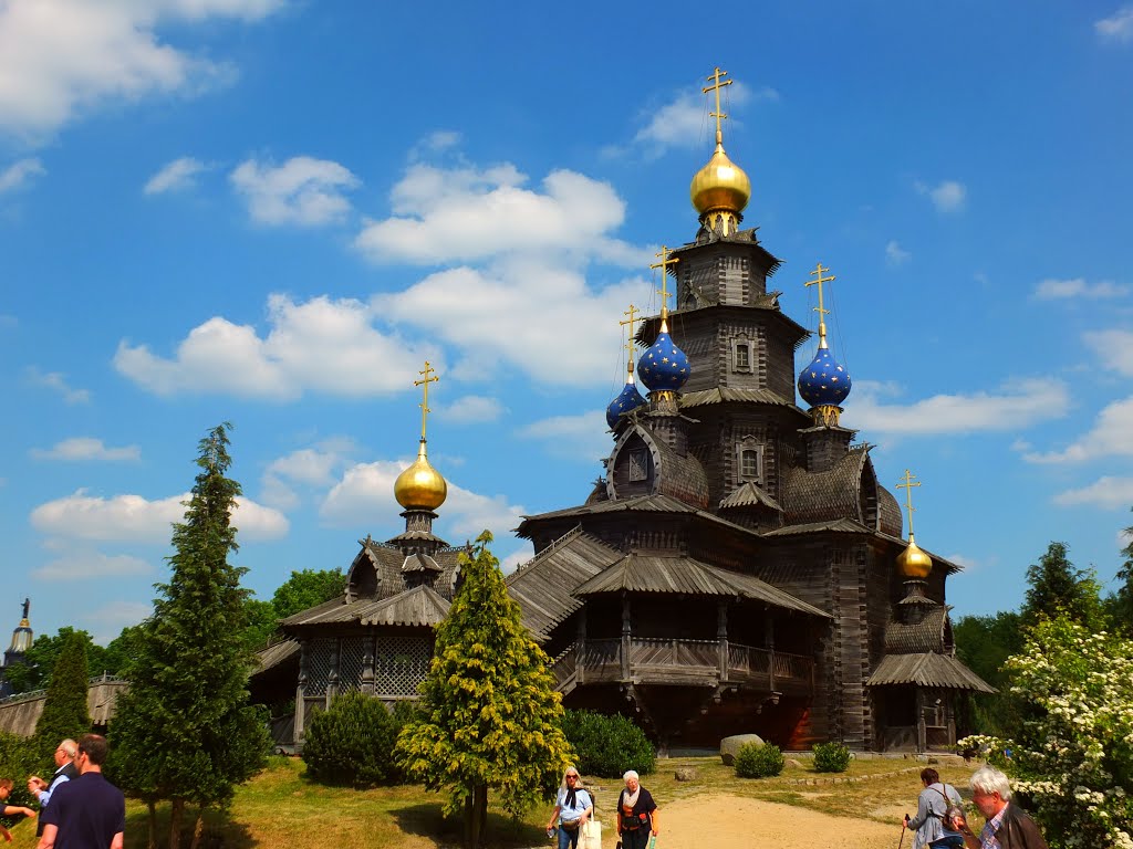 Germany_Lower Saxony_Gifhorn_Skansen_International Windmill Museum_wooden russian-orthodox church_DSCF5580 by George Charleston