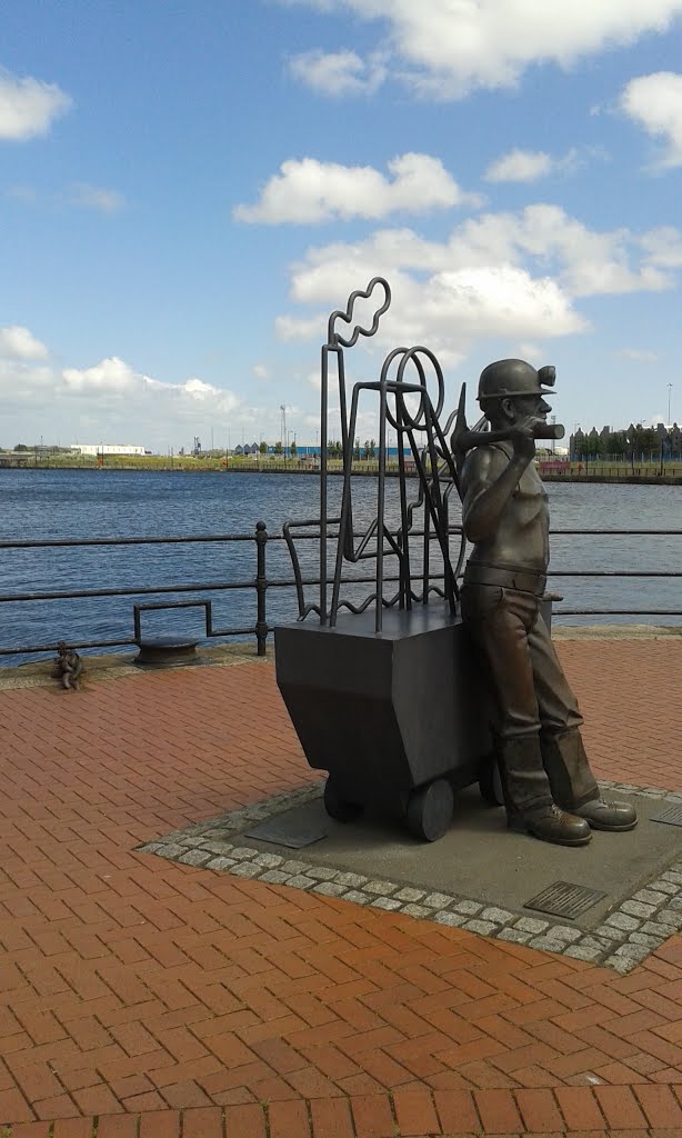 Cardiff Docks by David Marsh