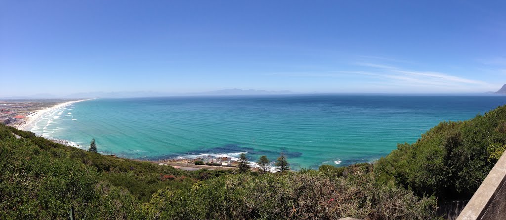 False bay by Larry Thomas