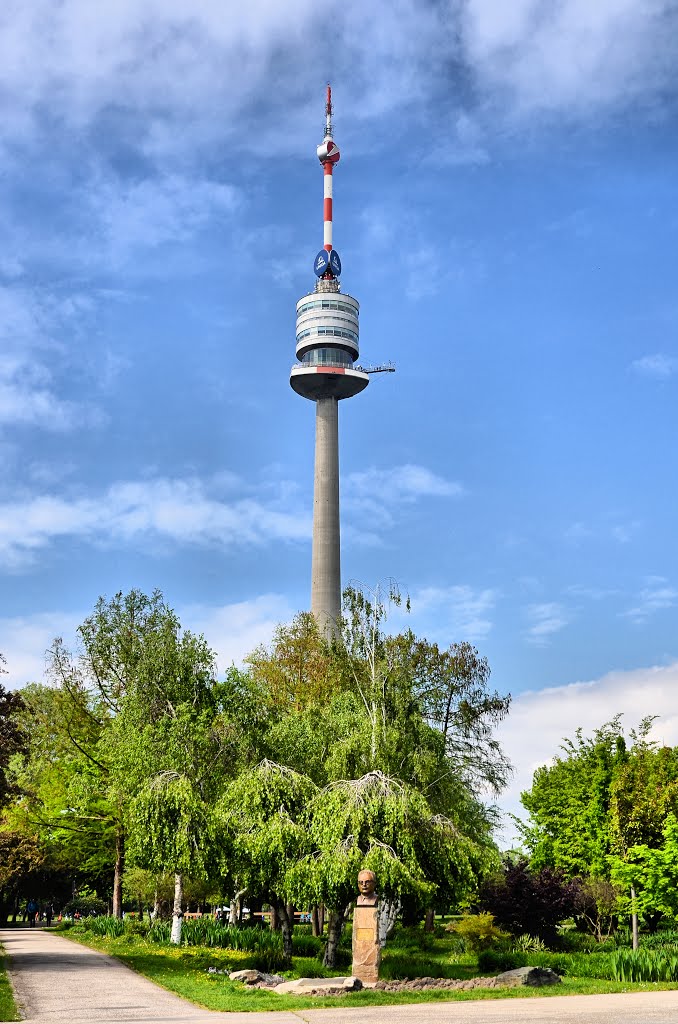 Wiedeń - Donauturm by majasa