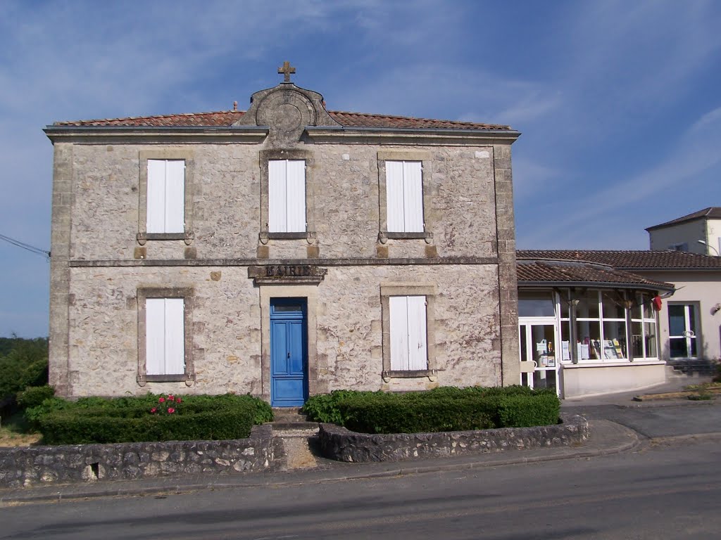 Escassefort Mairie by Henry Salomé (hpjps)