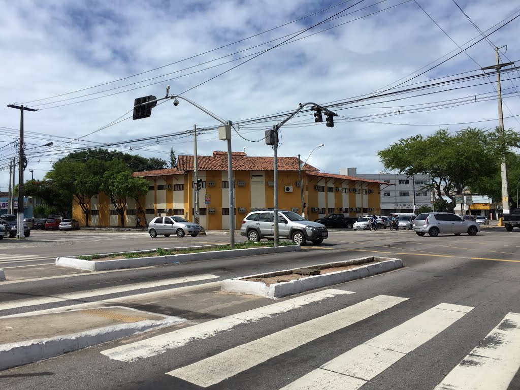 Cruzamento da Avenida Bernardo Vieira com a Rua São José. by Dedé de Zé Luca