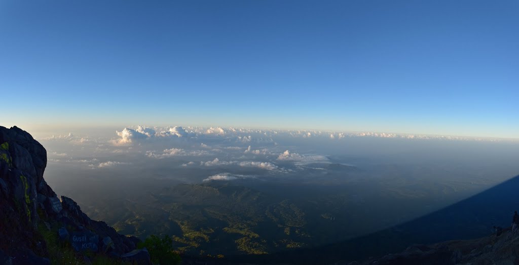 Gunung Agung by Guillaume Cherbonnel