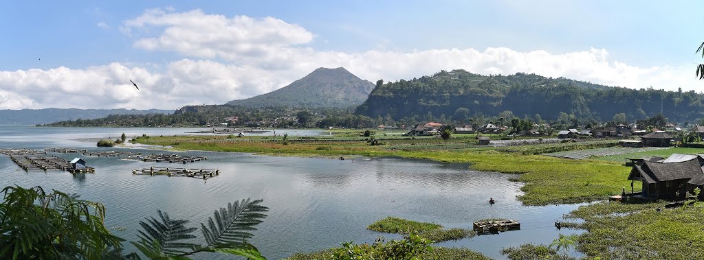 Gunung Batur by Guillaume Cherbonnel