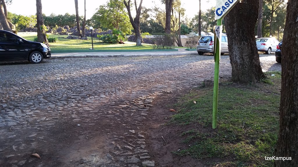 Condomínio Retiro das Pedras, Brumadinho - MG, Brazil by IzeKampus