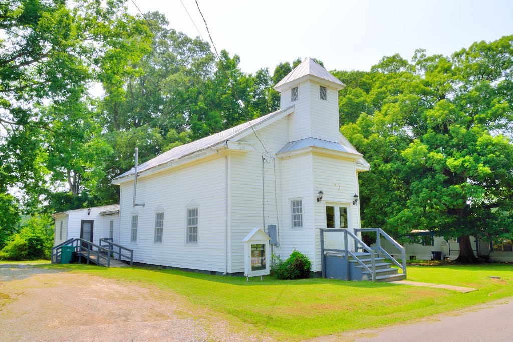 VIRGINIA: SUSSEX COUNTY: WAVERLY: St. Paul Apostolic Faith Church of God, 307 Maple Street by Douglas W. Reynolds,…