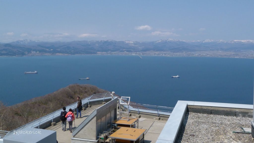 Vista hacia Hakodate, Hakodate (150412) by D'Jackerick