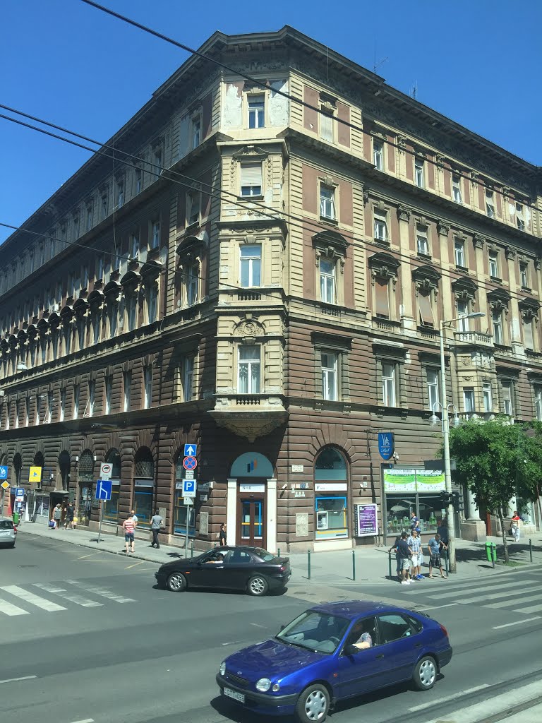 Budapest, Újlipótváros, Hungary by kacper sawicz