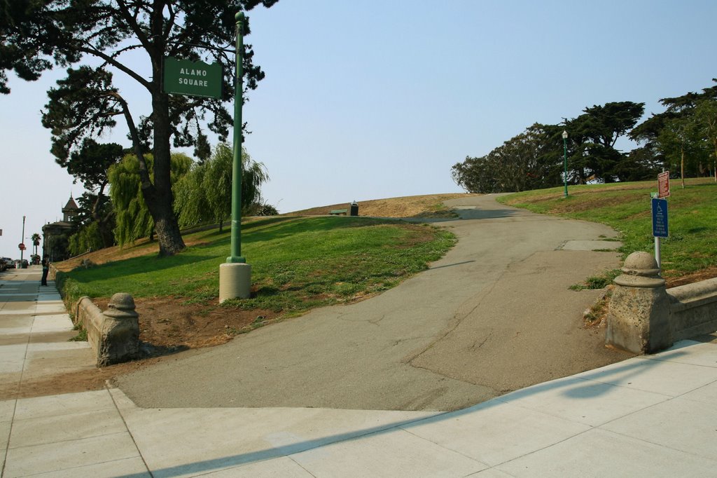 Alamo Square entrance at Scott & Hayes st by Rosencruz Sumera