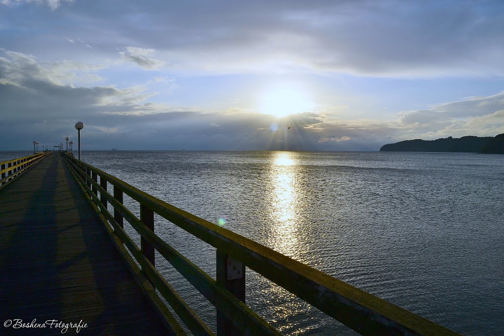 Sonnenaufgang über Ostsee by Boshena Ka