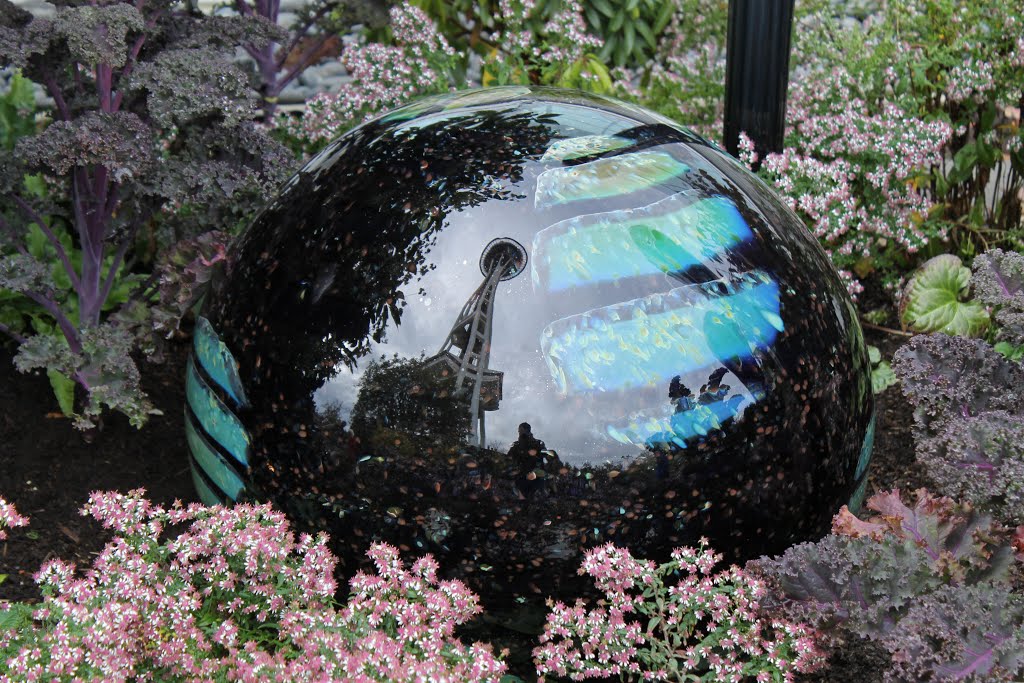 Chihuly ball with Space Needle reflection by pgmark