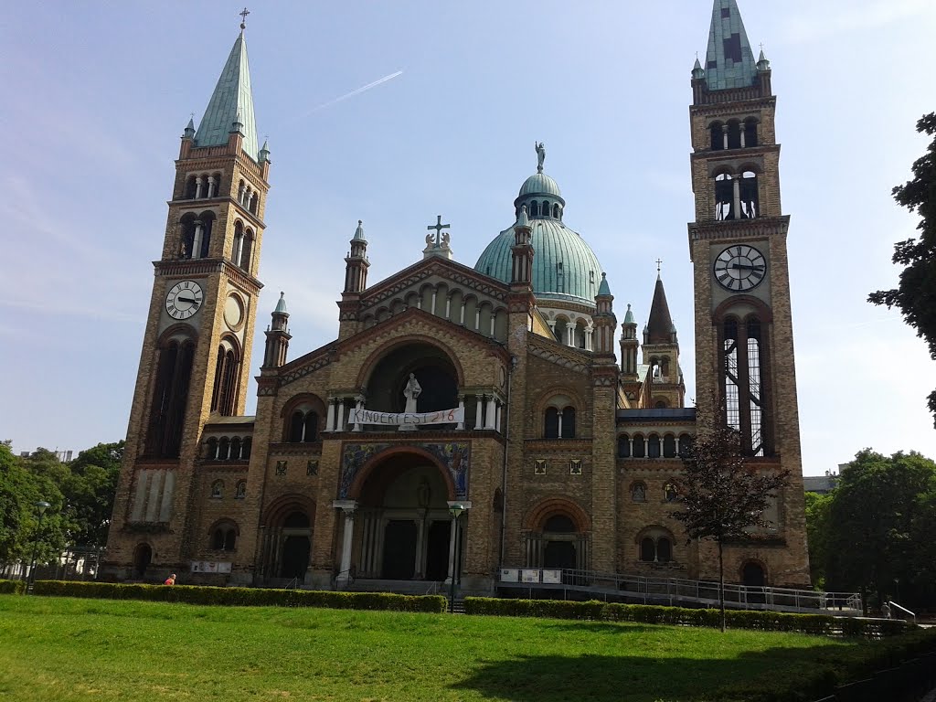 Wien Katholische Kirche St. Anton von Padua by Svetislav Vucovic