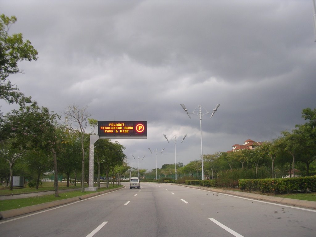 PERSIARAN UTARA by mohd salim yunus