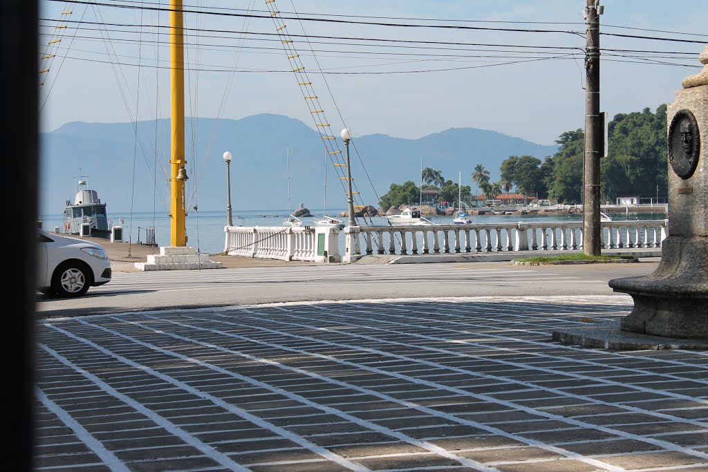 Colégio Naval, Angra dos Reis - RJ, Brazil by Thiago Bergo