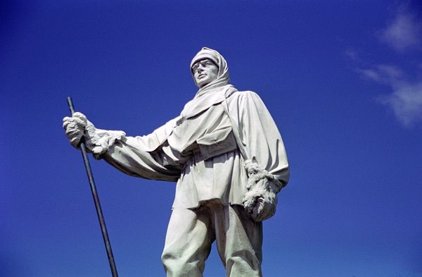 Robert Falcon Scott statue - Christchurch NZ by roy.cornelissen